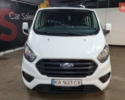 Белый Форд Транзит Кастом, объемом двигателя 2 л и пробегом 225 тыс. км за 18500 $, фото 1 на Automoto.ua