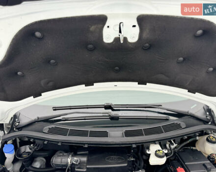 Белый Форд Транзит Кастом, объемом двигателя 2 л и пробегом 230 тыс. км за 21500 $, фото 106 на Automoto.ua