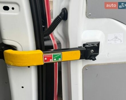 Білий Форд Транзит Кастом, об'ємом двигуна 2 л та пробігом 175 тис. км за 17900 $, фото 15 на Automoto.ua