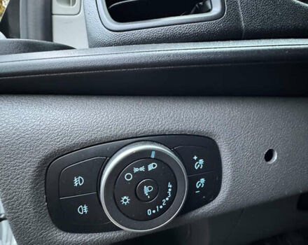 Форд Транзит Кастом 2022 у Києві на Automoto.ua Білий Форд Транзит Кастом, об'ємом двигуна 2 л та пробігом 217 тис. км за 19500 $, фото 24 на Automoto.ua