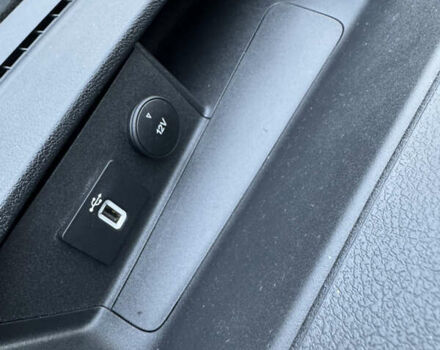 Форд Транзит Кастом 2022 у Києві на Automoto.ua Білий Форд Транзит Кастом, об'ємом двигуна 2 л та пробігом 217 тис. км за 19500 $, фото 25 на Automoto.ua