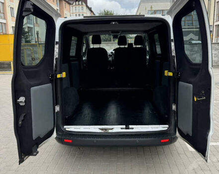 Форд Транзит Кастом 2015 в Ровно на Automoto.ua Белый Форд Транзит Кастом, объемом двигателя 2.2 л и пробегом 279 тыс. км за 11700 $, фото 26 на Automoto.ua