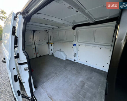 Белый Форд Транзит Кастом, объемом двигателя 2 л и пробегом 150 тыс. км за 17900 $, фото 16 на Automoto.ua