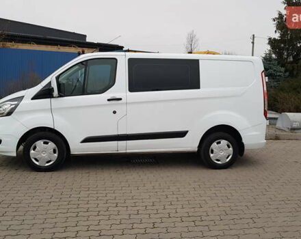 Белый Форд Транзит Кастом, объемом двигателя 2 л и пробегом 145 тыс. км за 16900 $, фото 1 на Automoto.ua
