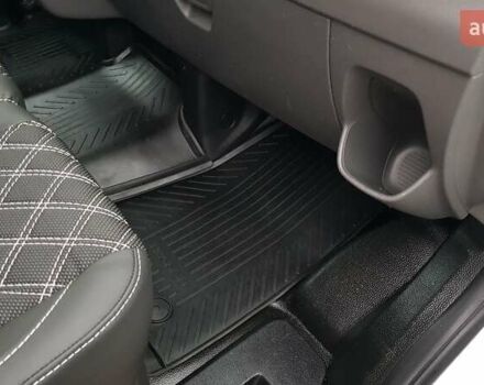 Белый Форд Транзит Кастом, объемом двигателя 2 л и пробегом 145 тыс. км за 16900 $, фото 42 на Automoto.ua