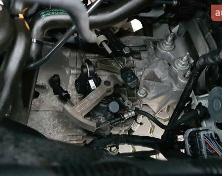 Белый Форд Транзит Кастом, объемом двигателя 2 л и пробегом 145 тыс. км за 16900 $, фото 57 на Automoto.ua