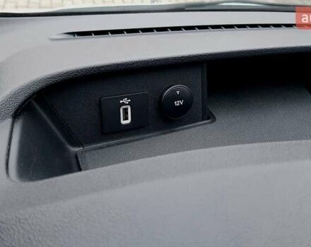 Белый Форд Транзит Кастом, объемом двигателя 2 л и пробегом 145 тыс. км за 16900 $, фото 16 на Automoto.ua