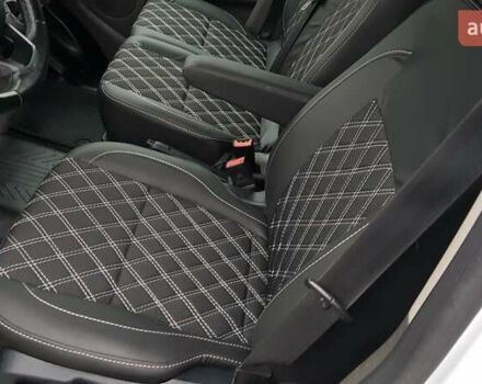 Белый Форд Транзит Кастом, объемом двигателя 2 л и пробегом 145 тыс. км за 16900 $, фото 35 на Automoto.ua