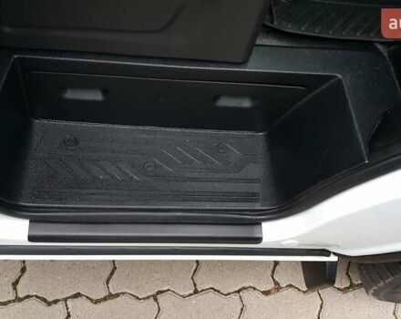 Белый Форд Транзит Кастом, объемом двигателя 2 л и пробегом 145 тыс. км за 16900 $, фото 44 на Automoto.ua