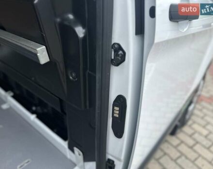 Білий Форд Транзит Кастом, об'ємом двигуна 2 л та пробігом 120 тис. км за 22500 $, фото 12 на Automoto.ua