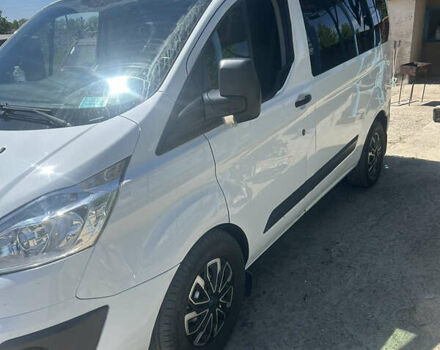 Белый Форд Транзит Кастом, объемом двигателя 2.2 л и пробегом 195 тыс. км за 15000 $, фото 2 на Automoto.ua