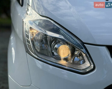 Белый Форд Транзит Кастом, объемом двигателя 2.2 л и пробегом 196 тыс. км за 16800 $, фото 17 на Automoto.ua