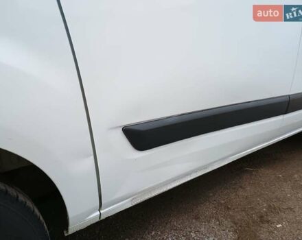 Белый Форд Транзит Кастом, объемом двигателя 2.2 л и пробегом 205 тыс. км за 9900 $, фото 7 на Automoto.ua