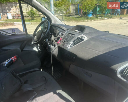 Белый Форд Транзит Кастом, объемом двигателя 2.2 л и пробегом 195 тыс. км за 15000 $, фото 5 на Automoto.ua