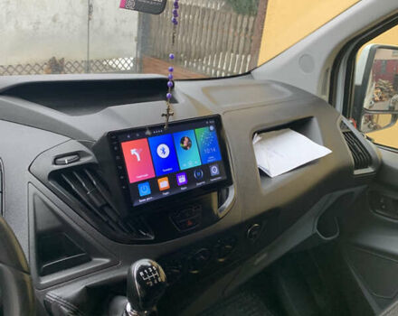 Белый Форд Транзит Кастом, объемом двигателя 2.2 л и пробегом 242 тыс. км за 14499 $, фото 5 на Automoto.ua