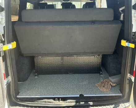 Белый Форд Транзит Кастом, объемом двигателя 2.2 л и пробегом 195 тыс. км за 15000 $, фото 7 на Automoto.ua