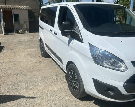 Белый Форд Транзит Кастом, объемом двигателя 2.2 л и пробегом 195 тыс. км за 15000 $, фото 1 на Automoto.ua