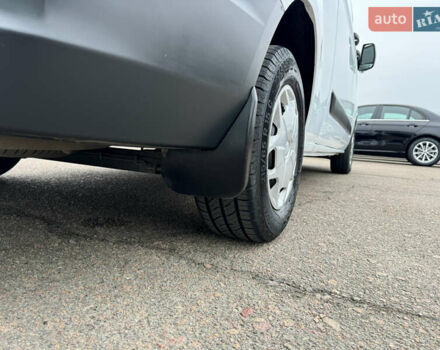 Білий Форд Транзит Кастом, об'ємом двигуна 2.2 л та пробігом 191 тис. км за 16800 $, фото 27 на Automoto.ua