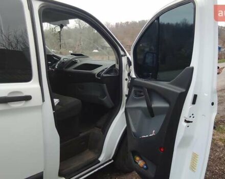 Білий Форд Транзит Кастом, об'ємом двигуна 2.2 л та пробігом 230 тис. км за 14000 $, фото 5 на Automoto.ua