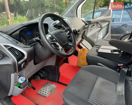 Белый Форд Транзит Кастом, объемом двигателя 2.2 л и пробегом 330 тыс. км за 13100 $, фото 1 на Automoto.ua