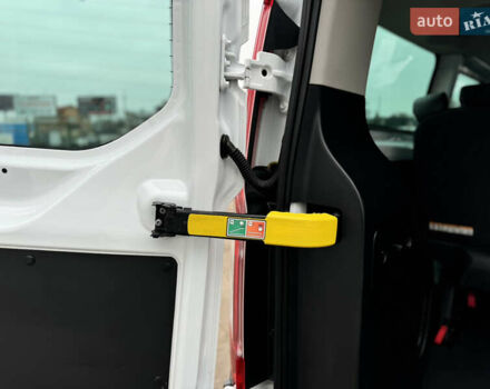 Білий Форд Транзит Кастом, об'ємом двигуна 2.2 л та пробігом 191 тис. км за 16800 $, фото 41 на Automoto.ua