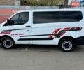 Білий Форд Транзит Кастом, об'ємом двигуна 2.2 л та пробігом 230 тис. км за 11500 $, фото 2 на Automoto.ua