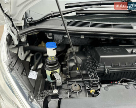 Білий Форд Транзит Кастом, об'ємом двигуна 2.2 л та пробігом 191 тис. км за 16800 $, фото 97 на Automoto.ua