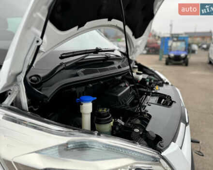 Білий Форд Транзит Кастом, об'ємом двигуна 2.2 л та пробігом 191 тис. км за 16800 $, фото 102 на Automoto.ua