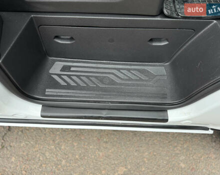 Білий Форд Транзит Кастом, об'ємом двигуна 2.2 л та пробігом 191 тис. км за 16800 $, фото 63 на Automoto.ua