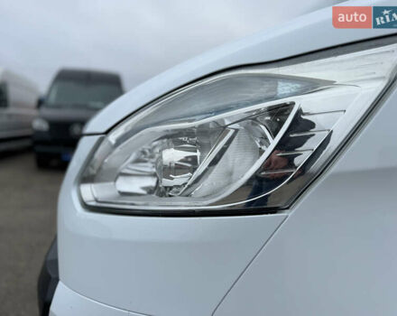 Білий Форд Транзит Кастом, об'ємом двигуна 2.2 л та пробігом 191 тис. км за 16800 $, фото 13 на Automoto.ua