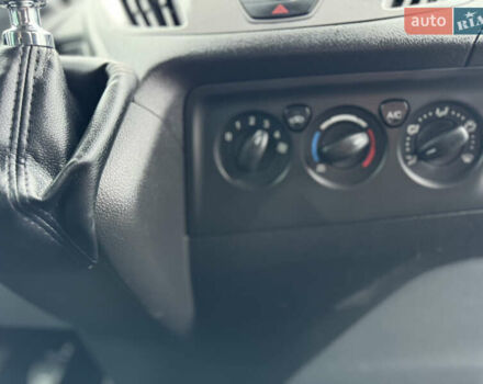 Білий Форд Транзит Кастом, об'ємом двигуна 2.2 л та пробігом 191 тис. км за 16800 $, фото 68 на Automoto.ua