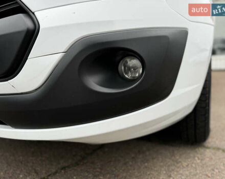 Білий Форд Транзит Кастом, об'ємом двигуна 2.2 л та пробігом 191 тис. км за 16800 $, фото 15 на Automoto.ua