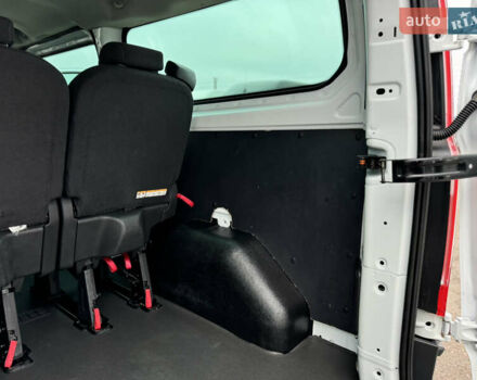 Білий Форд Транзит Кастом, об'ємом двигуна 2.2 л та пробігом 191 тис. км за 16800 $, фото 37 на Automoto.ua