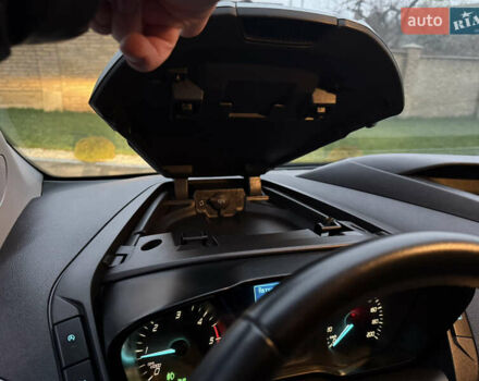 Белый Форд Транзит Кастом, объемом двигателя 2 л и пробегом 177 тыс. км за 16700 $, фото 46 на Automoto.ua