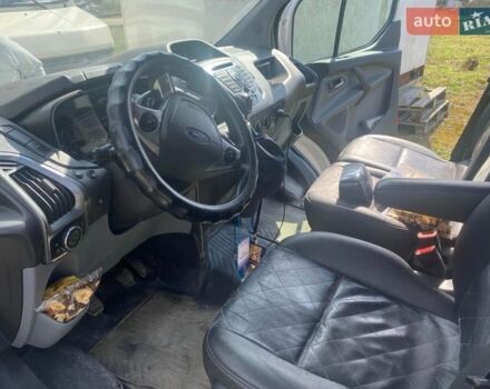 Білий Форд Транзит Кастом, об'ємом двигуна 2.2 л та пробігом 350 тис. км за 14000 $, фото 5 на Automoto.ua