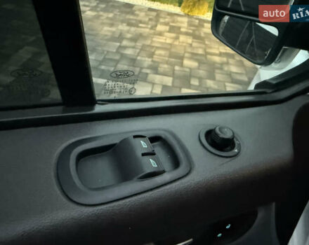 Белый Форд Транзит Кастом, объемом двигателя 2 л и пробегом 177 тыс. км за 16700 $, фото 45 на Automoto.ua