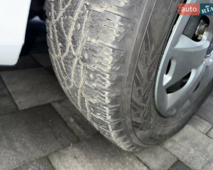 Белый Форд Транзит Кастом, объемом двигателя 2 л и пробегом 177 тыс. км за 16700 $, фото 17 на Automoto.ua