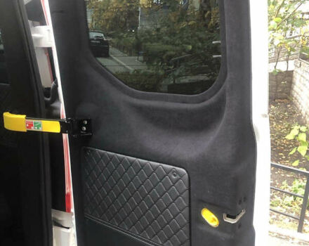 Белый Форд Транзит Кастом, объемом двигателя 2 л и пробегом 192 тыс. км за 20400 $, фото 11 на Automoto.ua