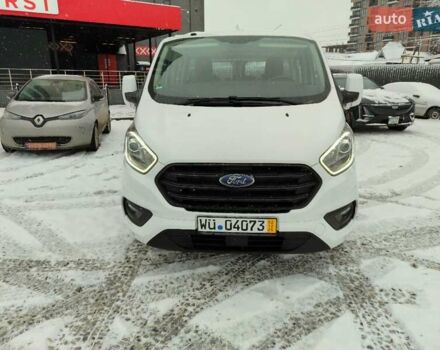 Белый Форд Транзит Кастом, объемом двигателя 2 л и пробегом 230 тыс. км за 18900 $, фото 1 на Automoto.ua
