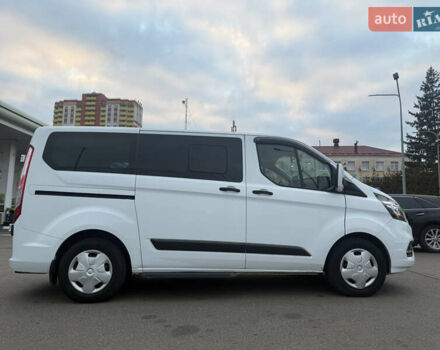 Белый Форд Транзит Кастом, объемом двигателя 2 л и пробегом 125 тыс. км за 22200 $, фото 4 на Automoto.ua