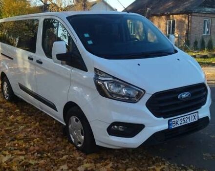 Белый Форд Транзит Кастом, объемом двигателя 2 л и пробегом 208 тыс. км за 19999 $, фото 2 на Automoto.ua