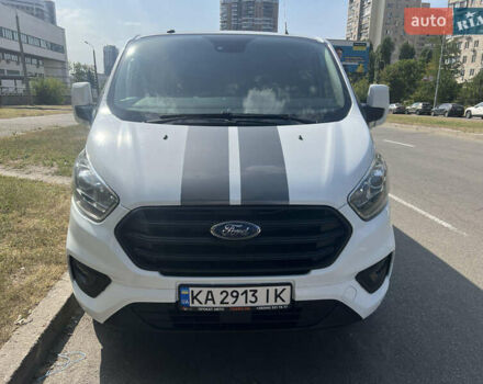 Белый Форд Транзит Кастом, объемом двигателя 2 л и пробегом 192 тыс. км за 20400 $, фото 5 на Automoto.ua