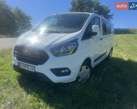 Белый Форд Транзит Кастом, объемом двигателя 2 л и пробегом 192 тыс. км за 20400 $, фото 2 на Automoto.ua