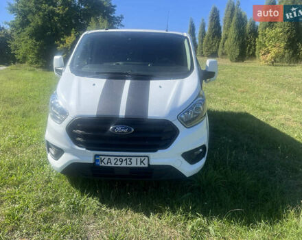 Белый Форд Транзит Кастом, объемом двигателя 2 л и пробегом 192 тыс. км за 20400 $, фото 1 на Automoto.ua