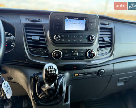 Белый Форд Транзит Кастом, объемом двигателя 2 л и пробегом 175 тыс. км за 23500 $, фото 22 на Automoto.ua