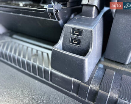 Белый Форд Транзит Кастом, объемом двигателя 2 л и пробегом 175 тыс. км за 23500 $, фото 36 на Automoto.ua