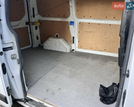 Белый Форд Транзит Кастом, объемом двигателя 2 л и пробегом 198 тыс. км за 13200 $, фото 16 на Automoto.ua