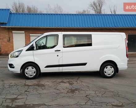 Белый Форд Транзит Кастом, объемом двигателя 2 л и пробегом 190 тыс. км за 18800 $, фото 1 на Automoto.ua