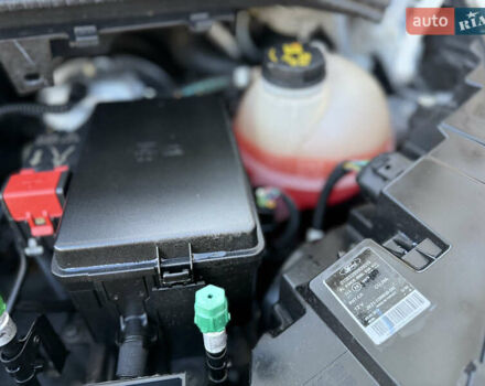 Белый Форд Транзит Кастом, объемом двигателя 2 л и пробегом 175 тыс. км за 23500 $, фото 48 на Automoto.ua