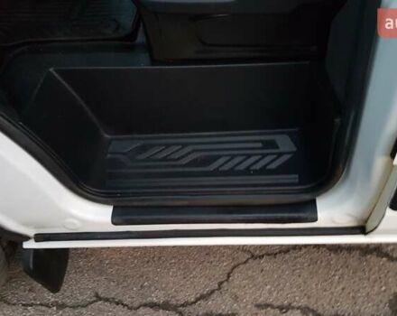 Белый Форд Транзит Кастом, объемом двигателя 2 л и пробегом 190 тыс. км за 18800 $, фото 24 на Automoto.ua